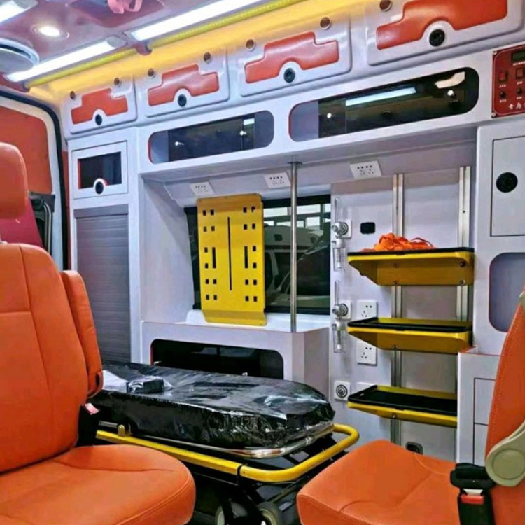 龙泉驿长途救护车护送病人租赁价格